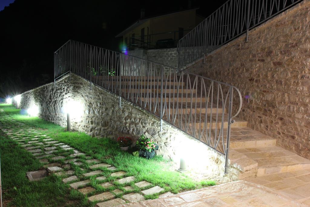 Agriturismo Casale La Palombara Cerreto di Spoleto Exterior foto