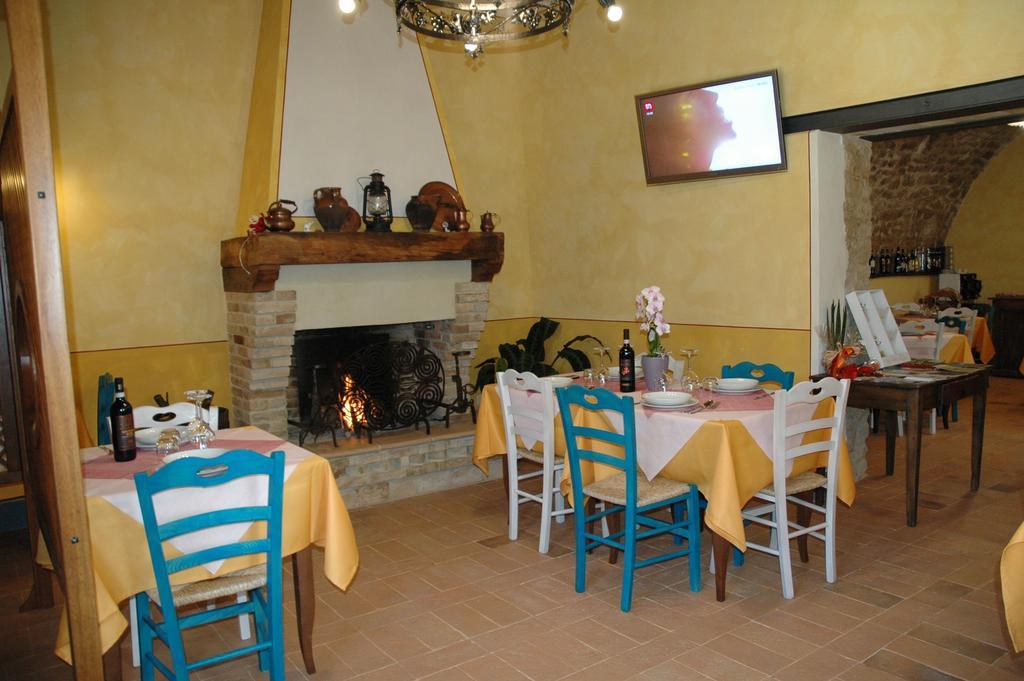 Agriturismo Casale La Palombara Cerreto di Spoleto Exterior foto