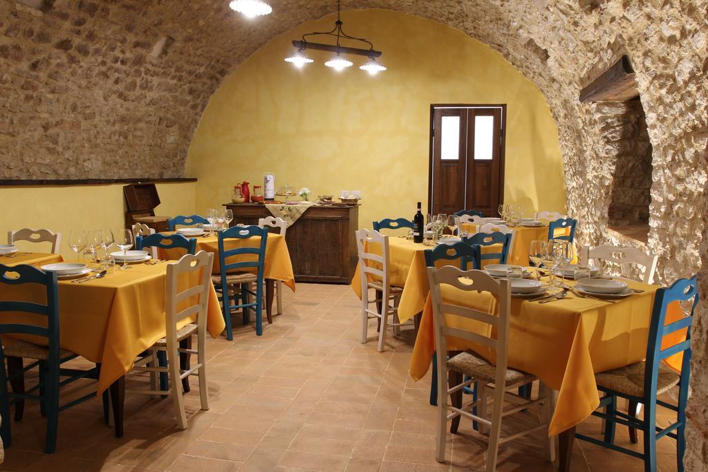 Agriturismo Casale La Palombara Cerreto di Spoleto Exterior foto
